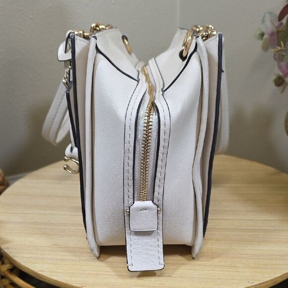 Coach Dreamer With Rivets - Picture 5 of 16